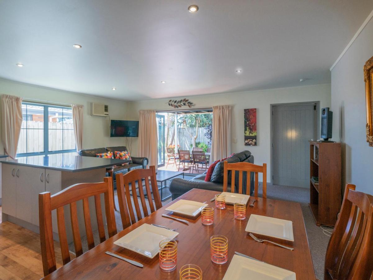 Pipi Dune Villa - Whitianga Holiday Home Exterior photo