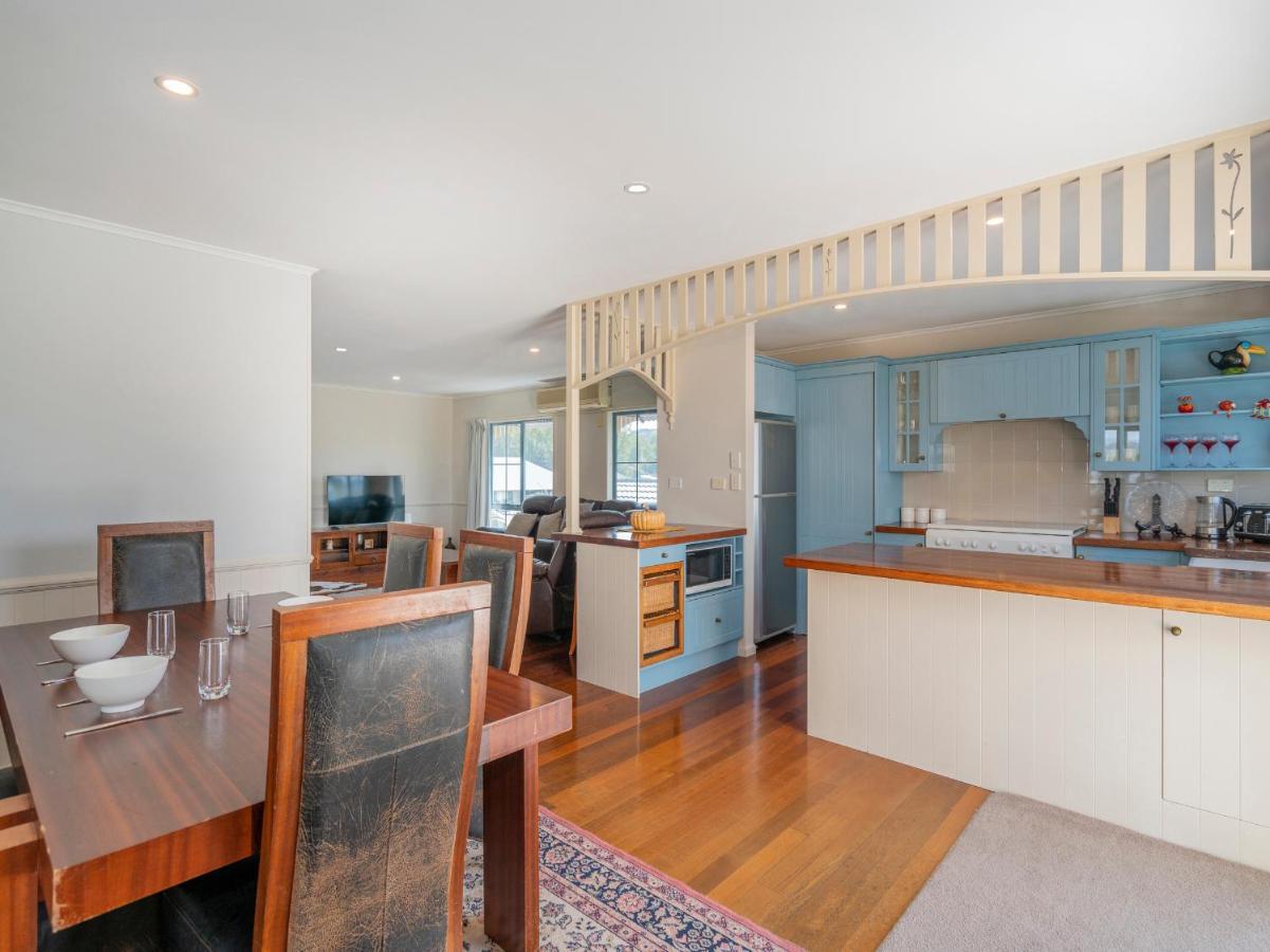 Pipi Dune Villa - Whitianga Holiday Home Exterior photo